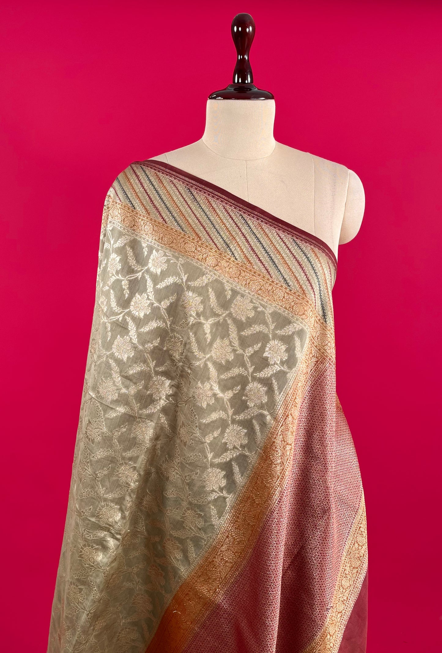 ( DELIVERY IN 25 DAYS ) BEIGE COLOUR MUNGA SILK SAREE EMBELLISHED WITH ZARI WEAVESLY5A)