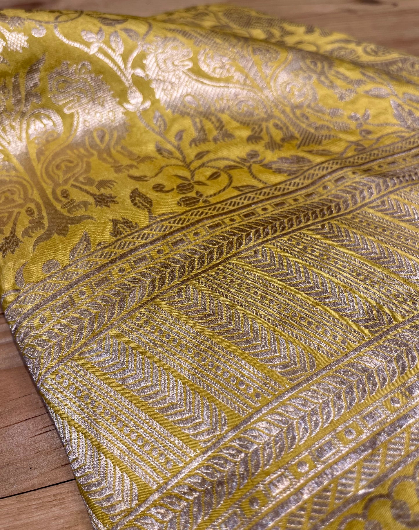 YELLOW COLOUR PURE BROCADE SILK SAREE EMBELLISHED WITH ZARI WEAVES