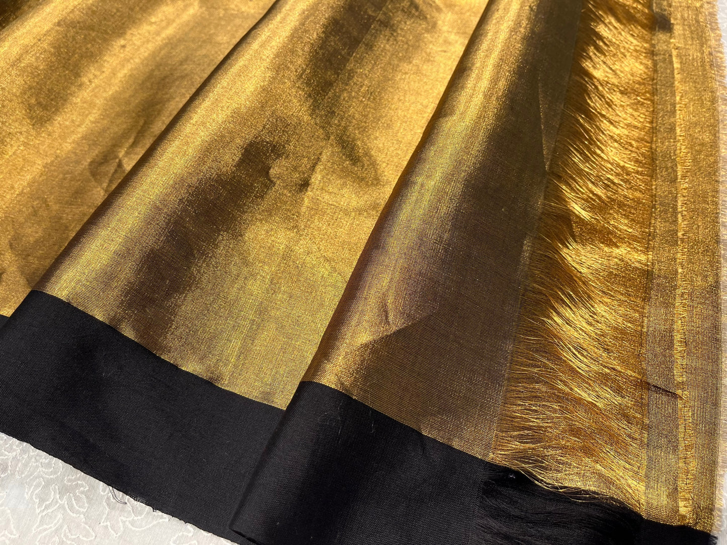 ( DELIVERY IN 25 DAYS ) GOLDEN COLOUR PURE CHANDERI TISSUE HANDLOOM SAREE EMBELLISHED WITH BLACK BORDER WITHOUT BLOUSE