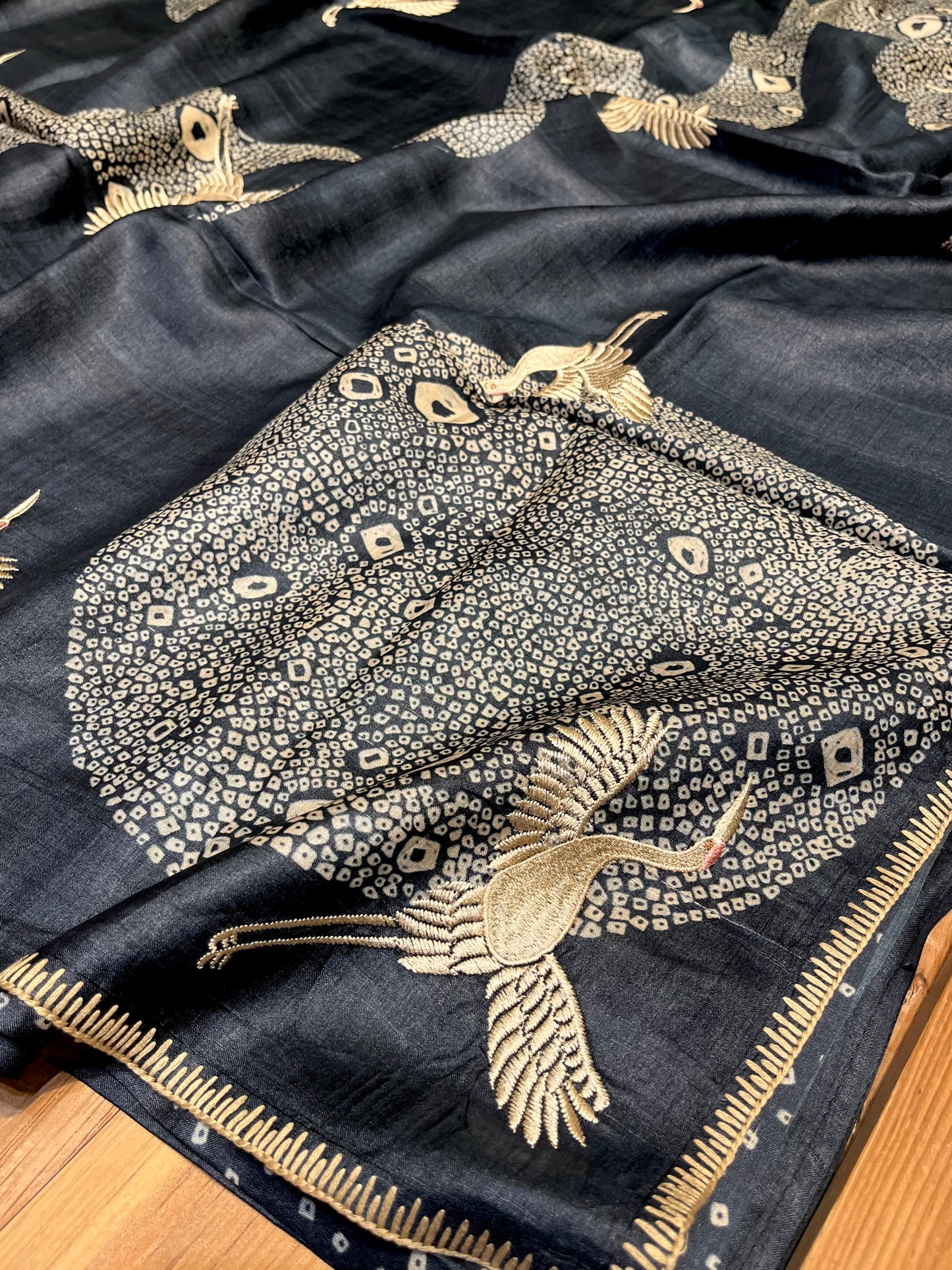 GREY COLOUR TUSSAR SILK SAREE WITH RESHAM EMBROIDERY