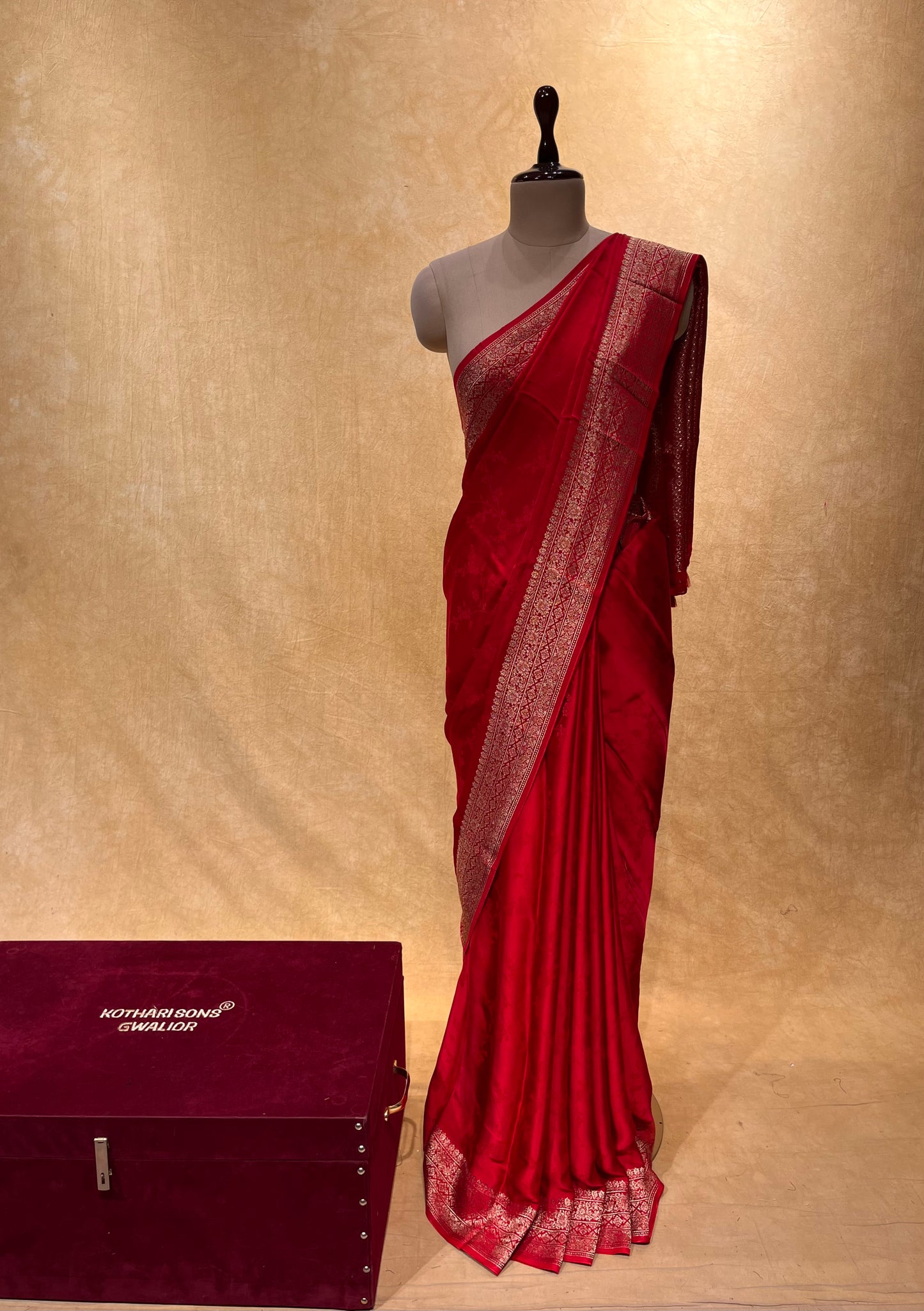 (DELIVERY IN 25 DAYS ) RED COLOR JACQUARD SATIN SILK SAREE EMBELLISHED WITH ZARI BORDER & PALLA
