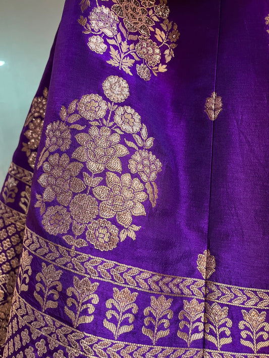 ( DELIVERY IN 25 DAYS ) VIOLET COLOUR BANARASI PURE SILK LEHENGA WITH UNSTITCHED BLOUSE EMBELLISHED WITH ZARI WEAVES