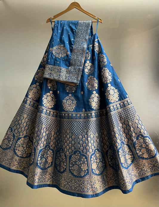 ( DELIVERY IN 25 DAYS ) BLUE COLOUR BANARASI PURE SILK LEHENGA WITH UNSTITCHED BLOUSE EMBELLISHED WITH ZARI WEAVES