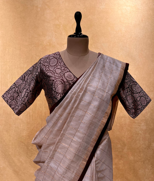 ( DELIVERY IN 25 DAYS ) BEIGE COLOUR TUSSAR SILK ZARI CHECK SAREE WITH READYMADE BANARASI BLOUSE