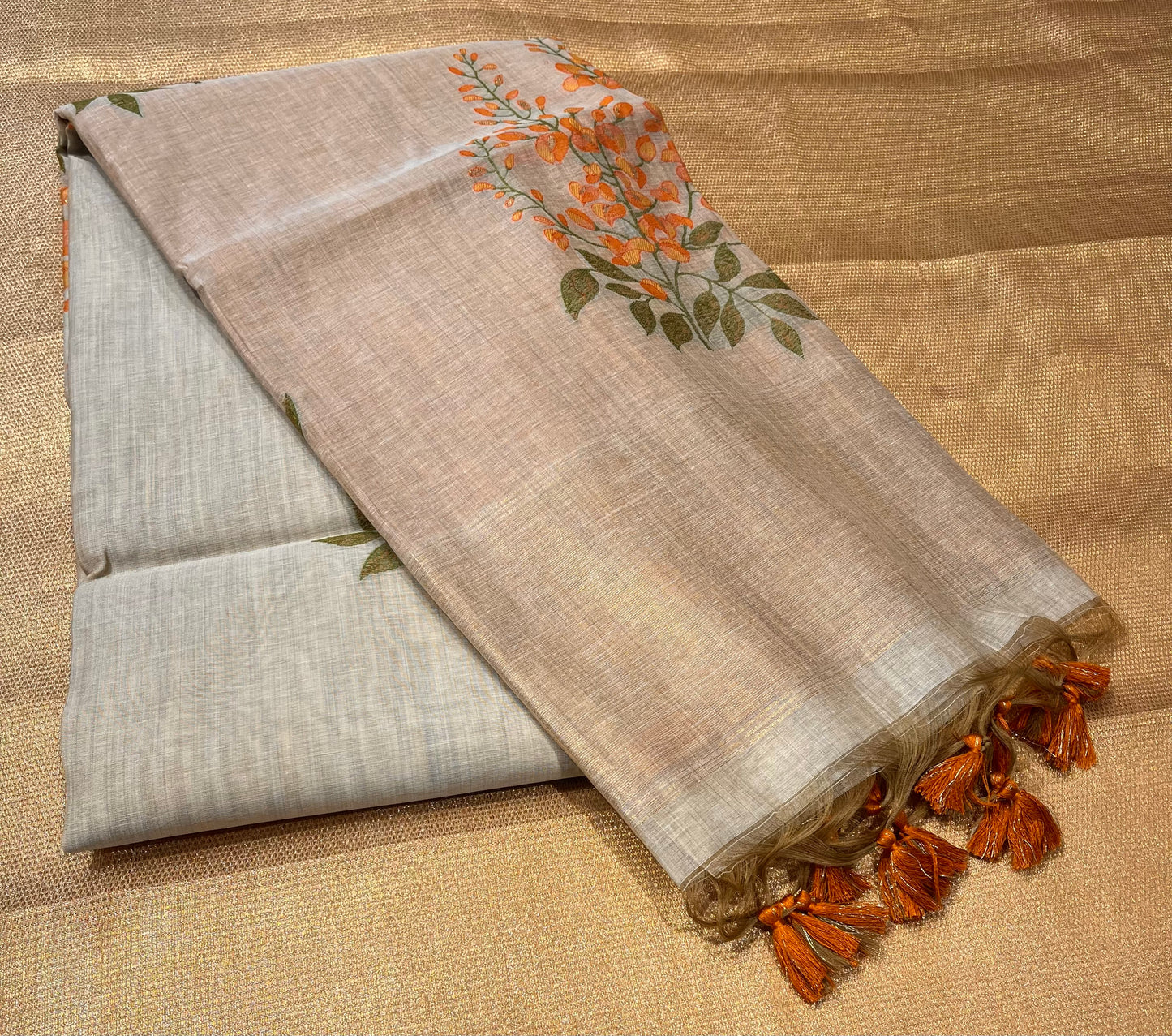 BEIGE COLOUR JAMDANI MUSLIN SAREE WITH CONTRAST BLOUSE