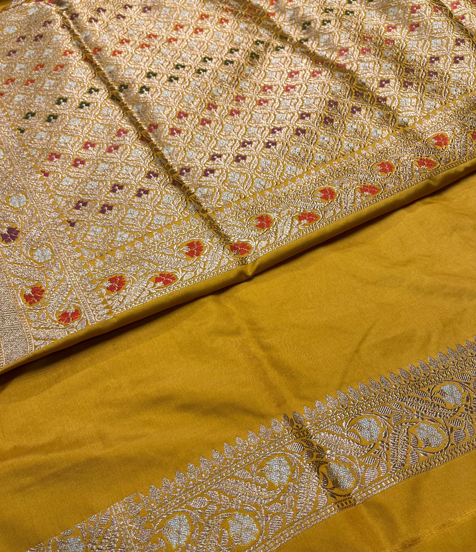 MUSTARD COLOUR PURE BANARASI HANDLOOM SILK SAREE EMBELLISHED WITH ZARI WEAVES - Kothari Sons