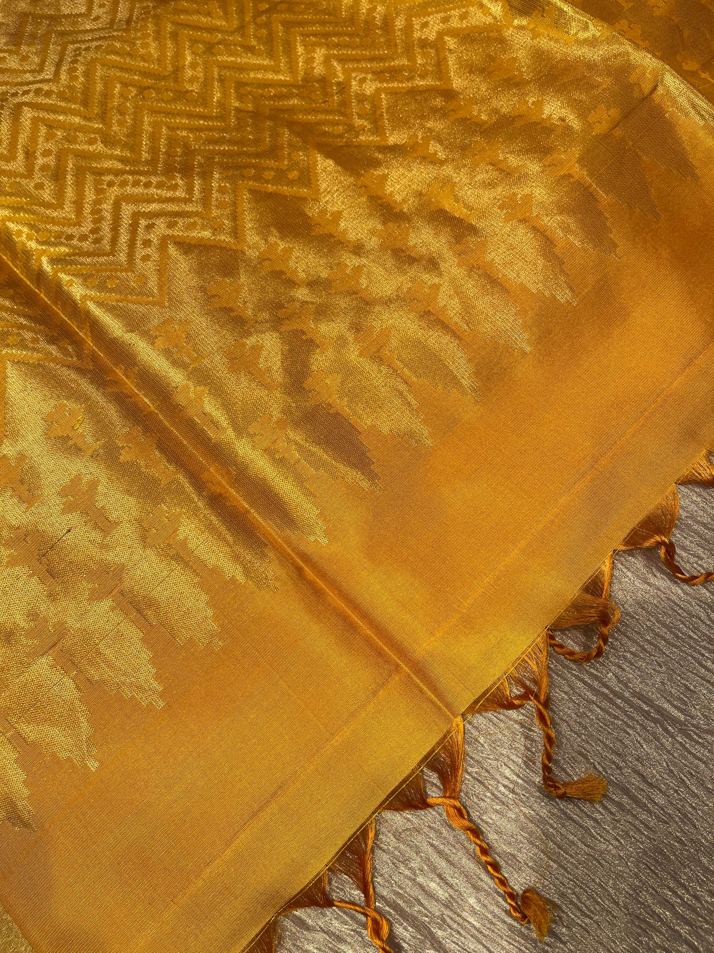 YELLOW COLOUR SILK DHARMAVARAM SAREE