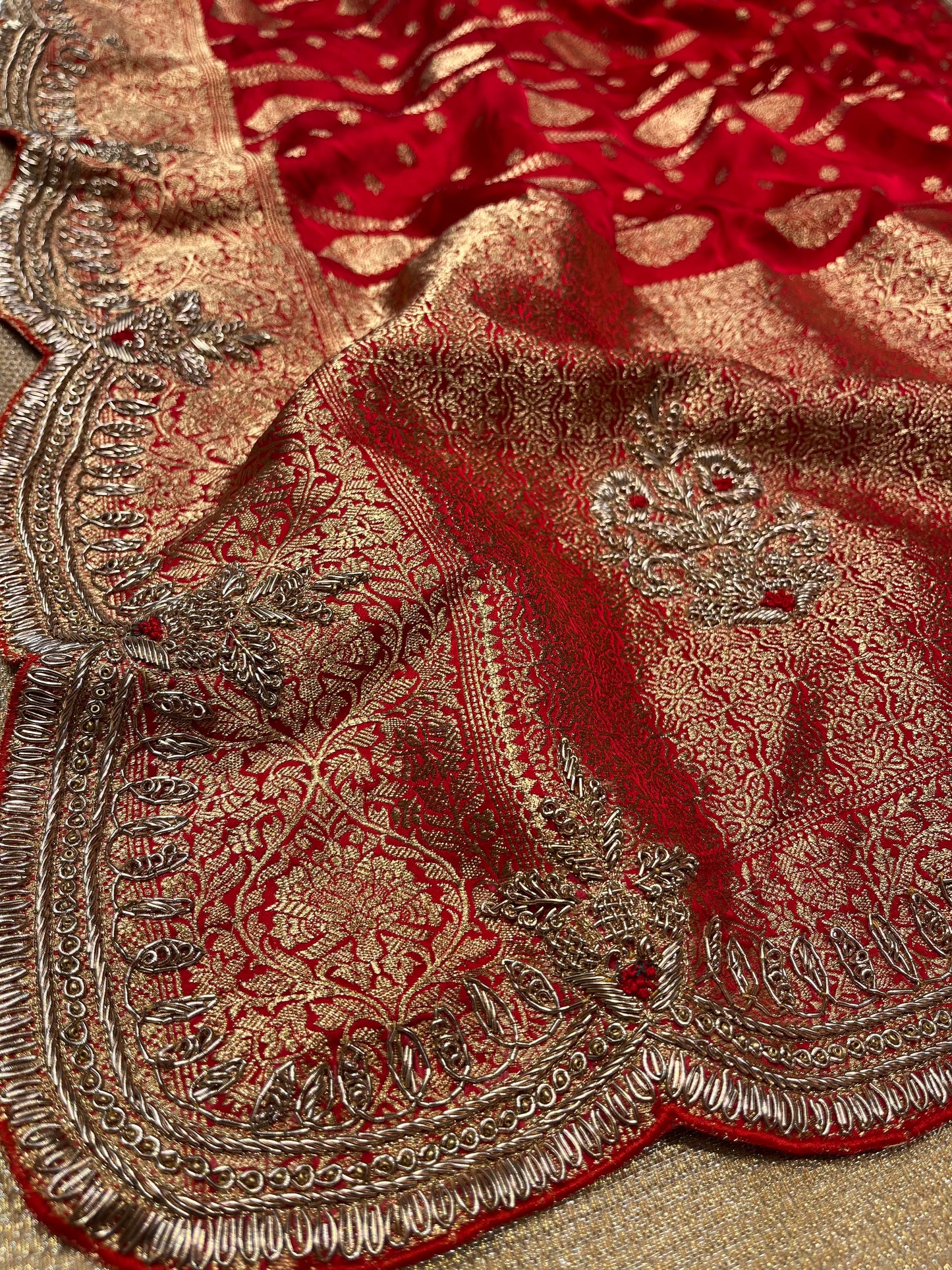 RED COLOUR SATIN SILK HAND EMBROIDERED BANARASI SCALLOPED BORDER SAREE EMBELLISHED WITH ZARDOZI WORK