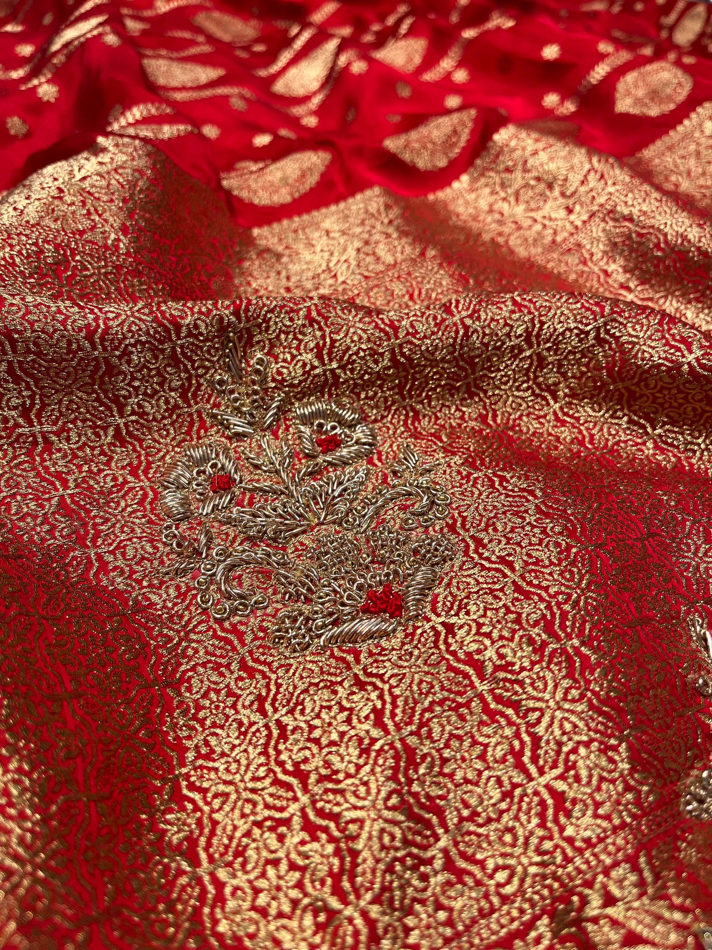 ( DELIVERY IN 20-25 DAYS ) RED COLOUR SATIN SILK HAND EMBROIDERED BANARASI SCALLOPED BORDER SAREE EMBELLISHED WITH ZARDOZI WORK