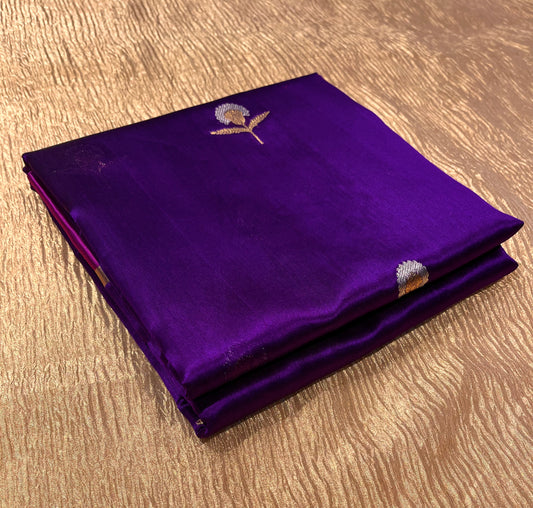 PURPLE COLOUR PURE CHANDERI PATTU SILK SAREE WITH CONTRAST BORDER EMBELLISHED WITH ZARI WEAVES