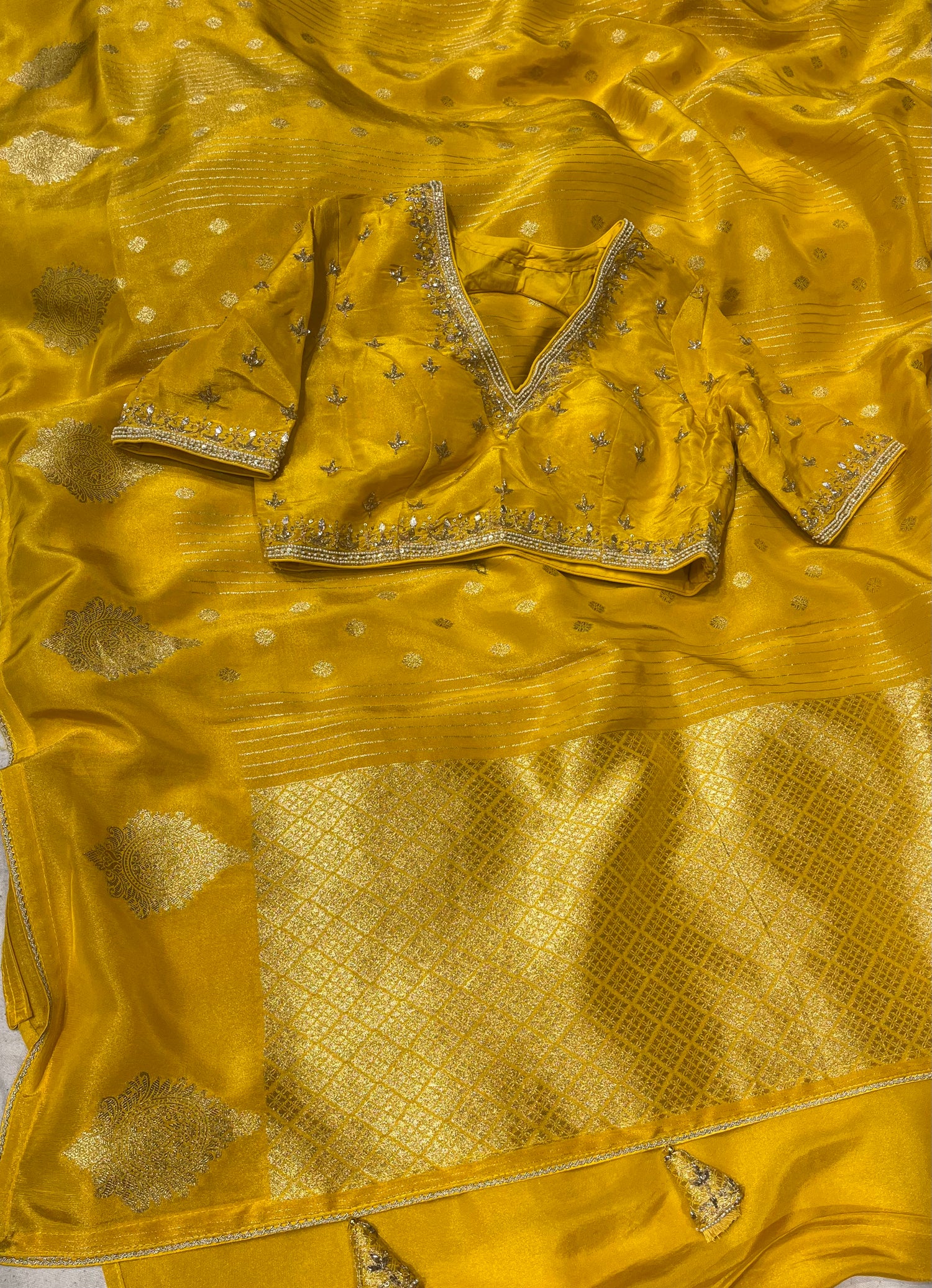 SAREE