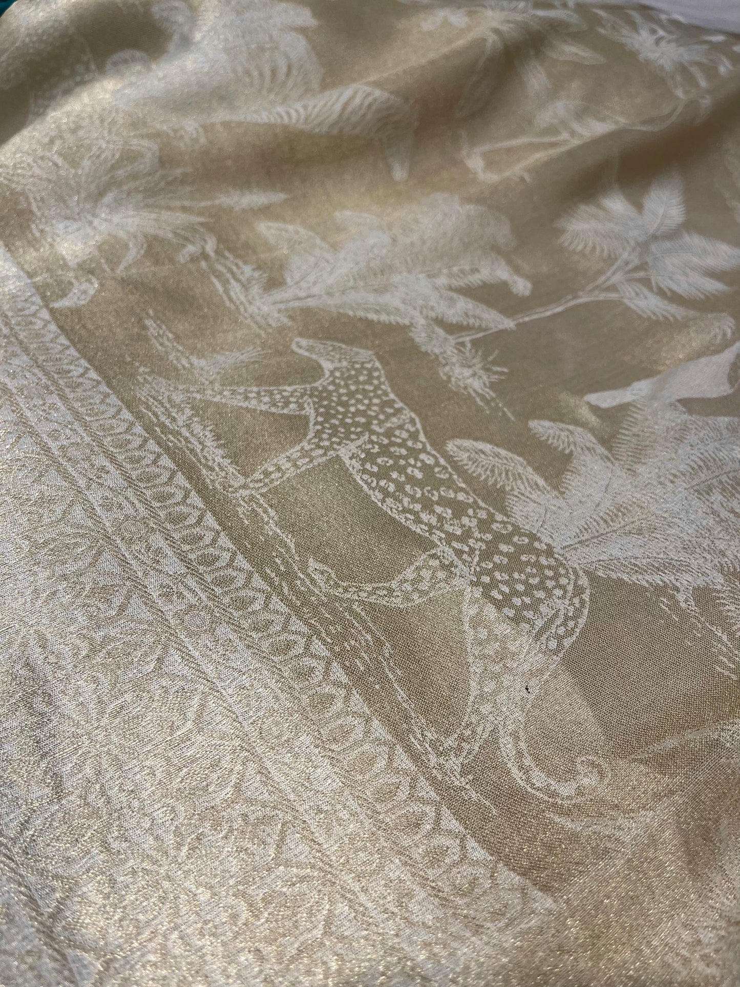 IVORY COLOUR GEORGETTE ZARI JACQUARD SAREE BY SIDDHAIKA