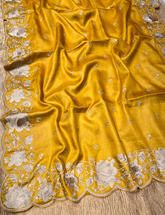 MUSTARD COLOUR TUSSAR  EMBROIDERED SARRE WITH PRINTED BLOUSE EMBELLISHED WITH RESHAM WORK