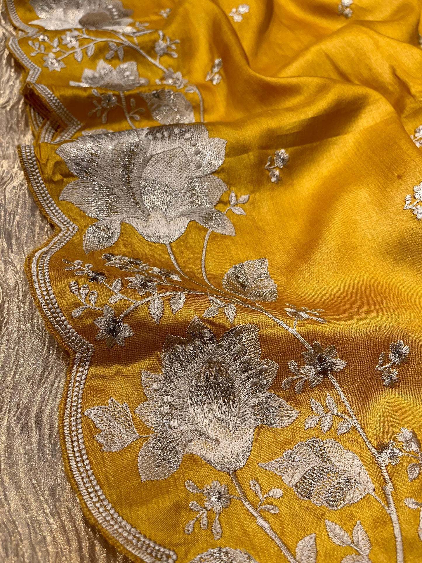 MUSTARD COLOUR TUSSAR  EMBROIDERED SARRE WITH PRINTED BLOUSE EMBELLISHED WITH RESHAM WORK