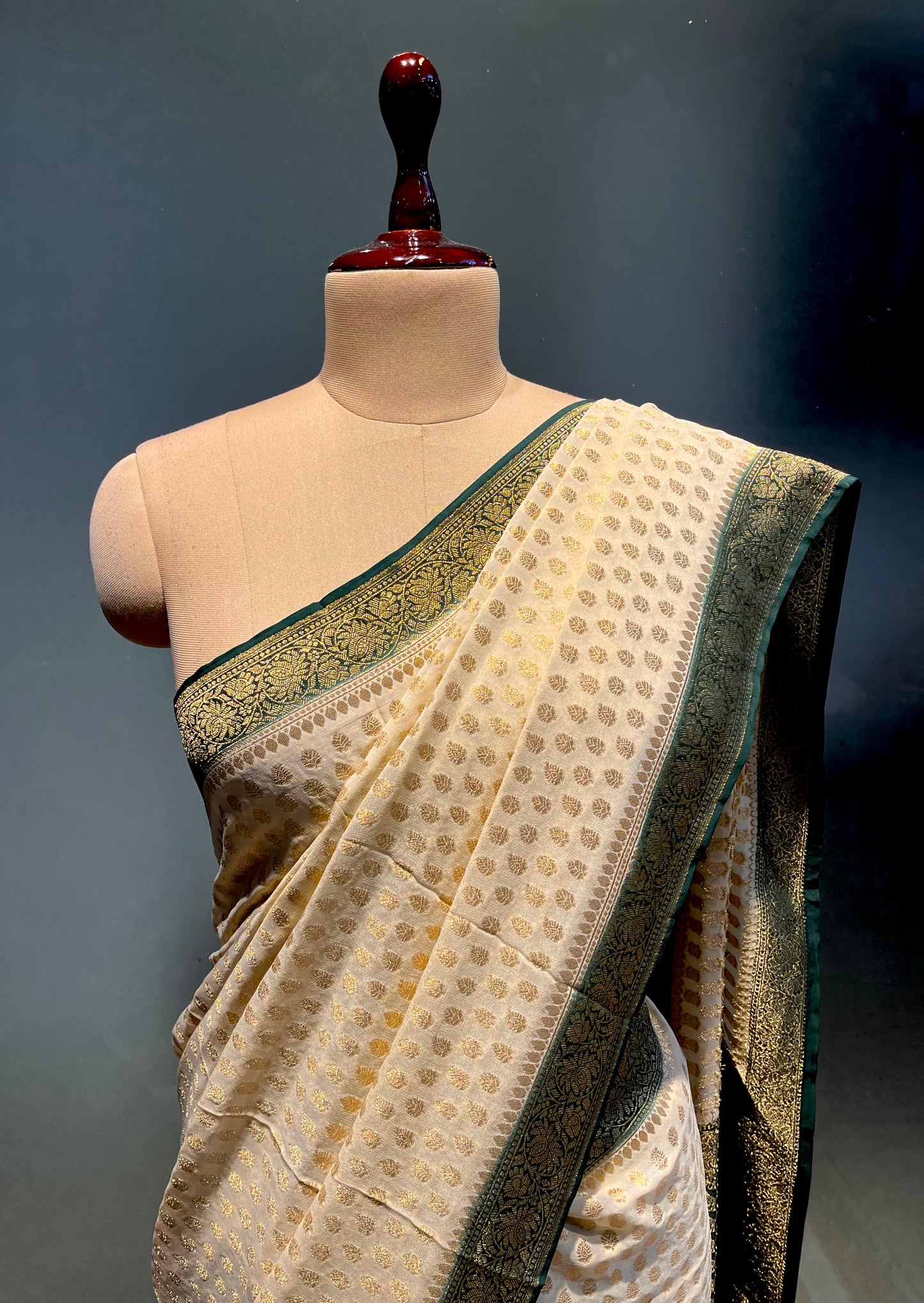 IVORY COLOUR GEORGETTE KHADDI SAREE WITH CONTRAST BORDER EMBELLIWITH ZARI WEAVES