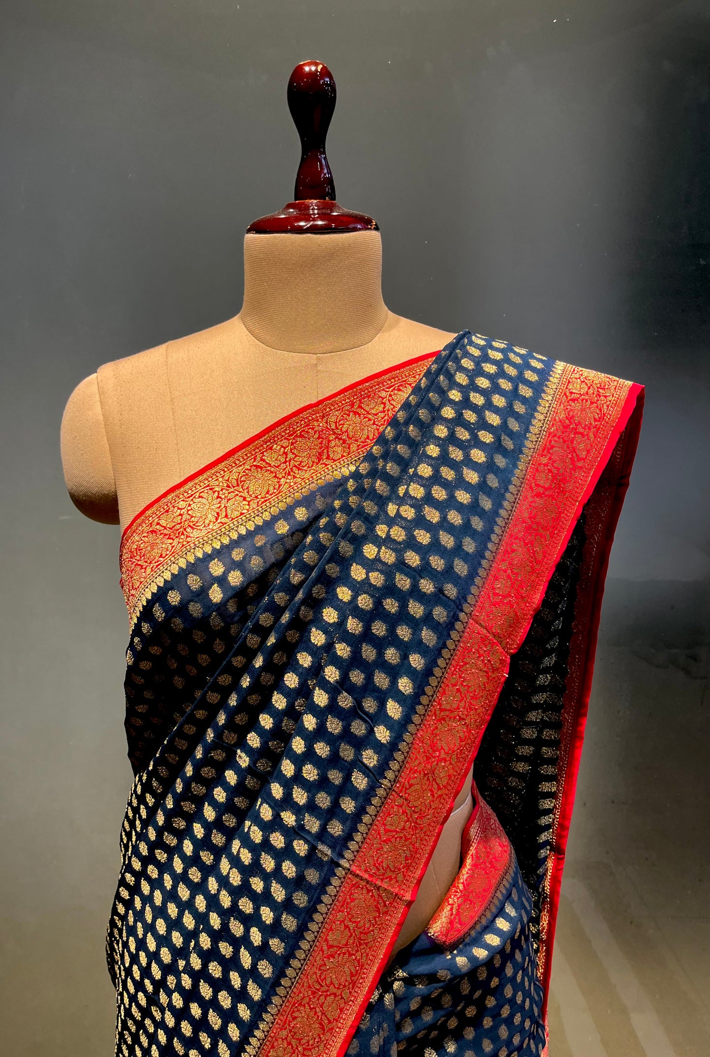 TEAL BLUE COLOUR GEORGETTE KHADDI SAREE WITH CONTRAST BORDER & PALLA EMBELLISHED WITH ZARI WEAVES