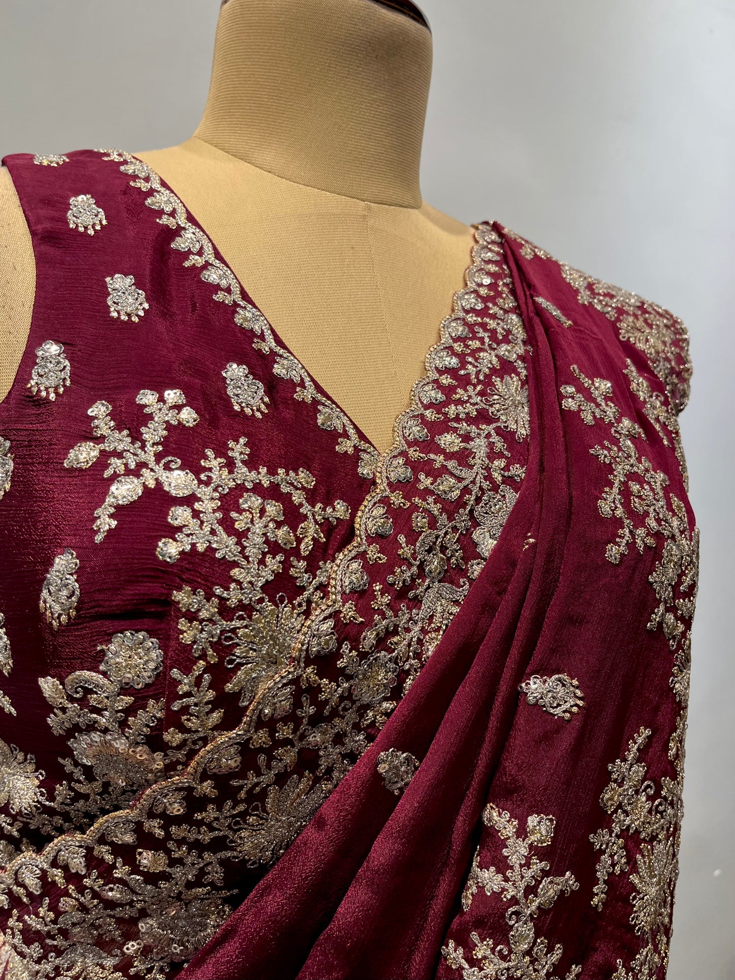 WINE COLOUR CHINON READYMADE BLOUSE EMBROIDERED SAREE EMBELLISHED WITH ZARI & SEQUINS WORK ( INCLUDE UNSTITCHED BLOUSE )