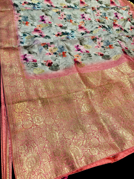 GREY COLOUR PRINTED PLANT-BASED SILK SAREE WITH BANARASI ZARI BOOTIES AND CONTRAST PINK HEAVY PALLA