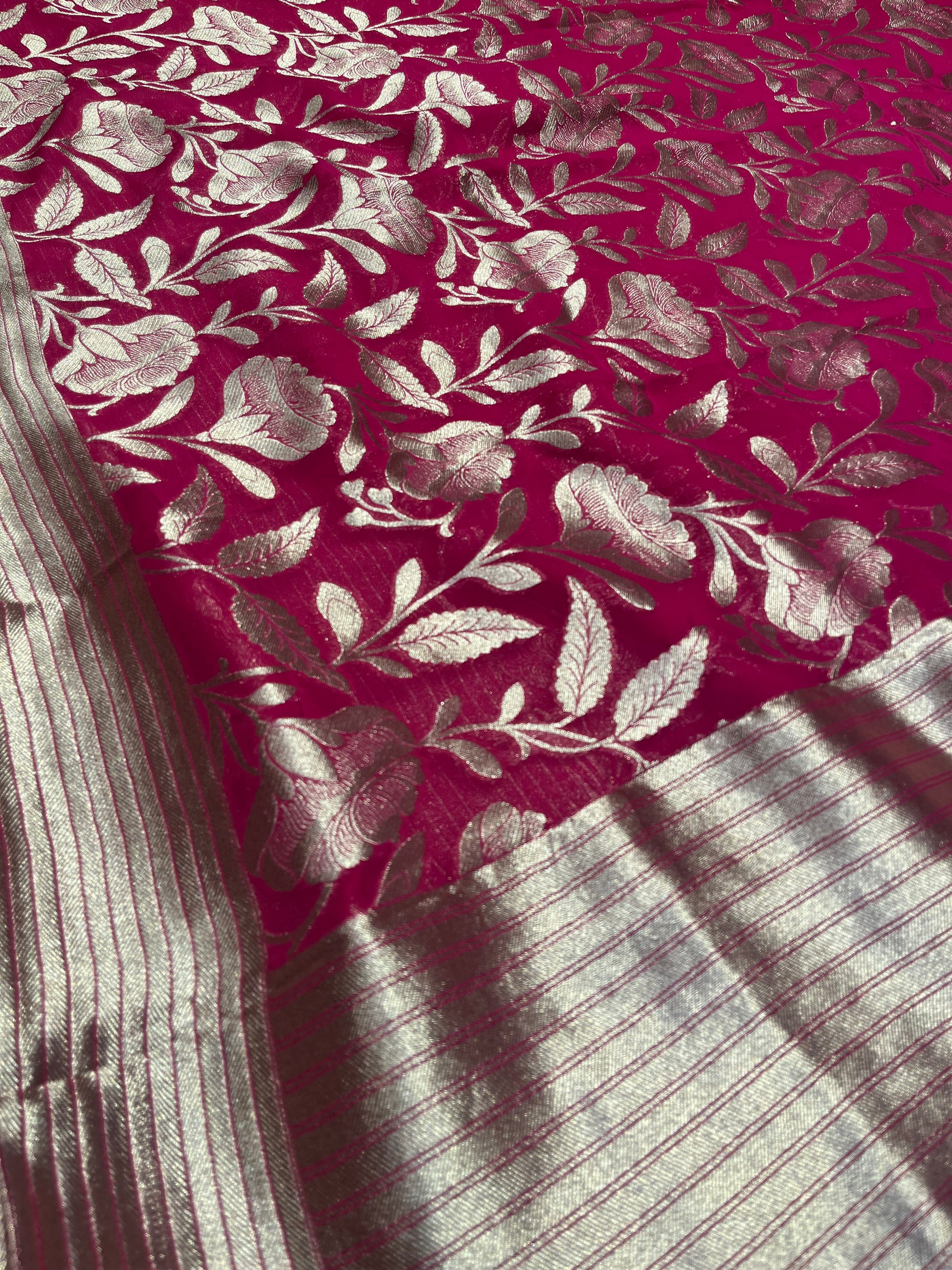 PINK COLOIR GEORGETTE SAREE EMBELLISHED WITH ZARI WEAVES - Kothari Sons