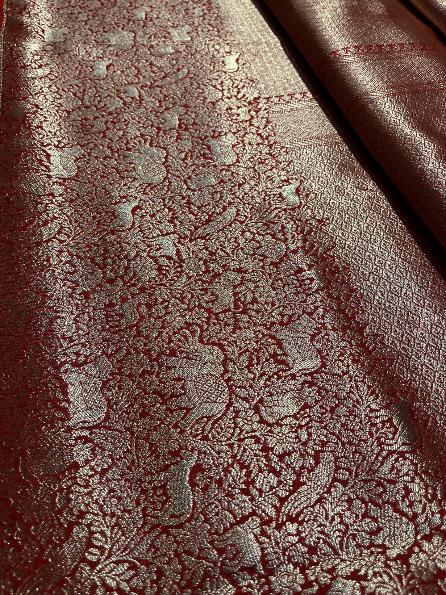 MAROON COLOUR PLANT BASED SILK BROCADE SAREE EMBELLISHED WITH ZARI WEAVES - Kothari Sons