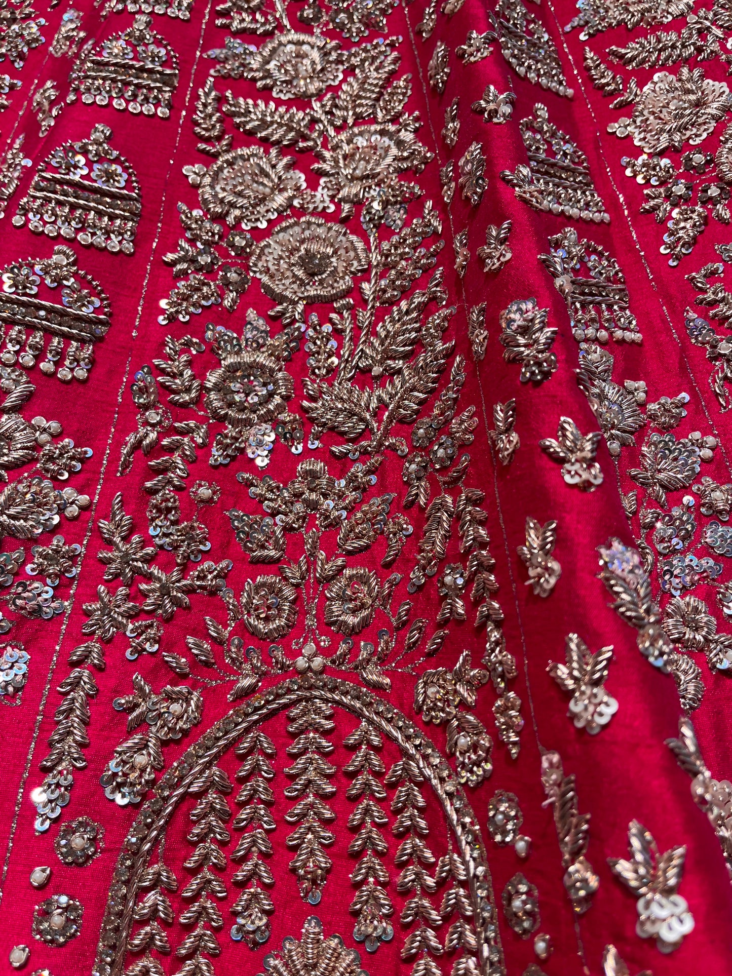RANI COLOUR BRIDAL HAND EMBROIDERED LEHENGA WITH UNSTITCHED BLOUSE & ORGANZA DUPATTA EMBELLISHED WITH ZARDOZI WORK