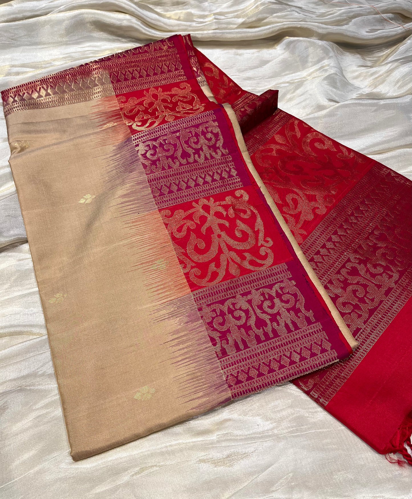 BEIGE COLOUR DHARMAVARAM PURE SILK SAREE WITH CONTRAST BORDER & PALLA EMBELLISHED WITH ZARI WEAVES