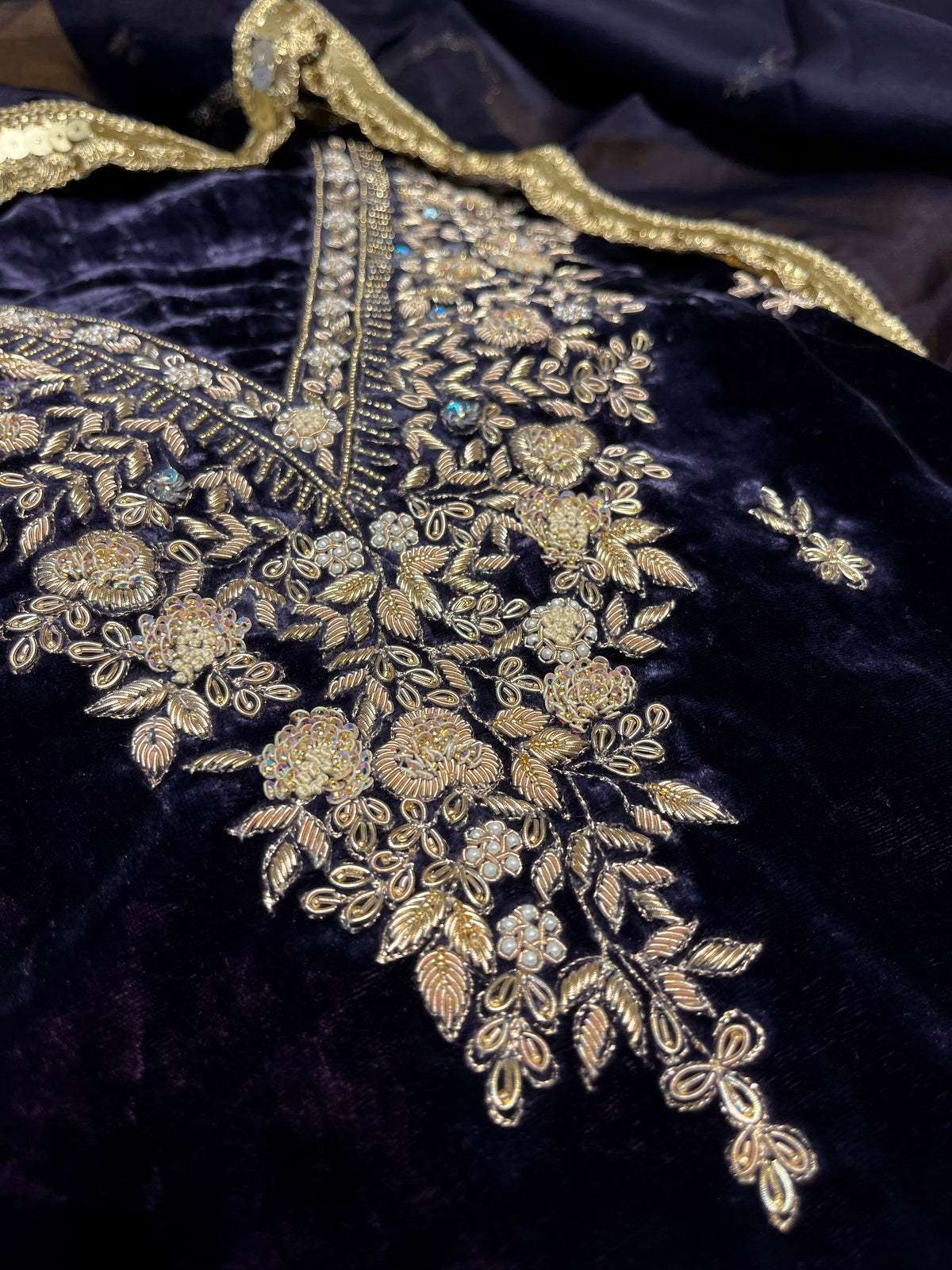 BLUE COLOUR VELVET UNSTITCHED ZARDOZI EMBROIDERED SUIT WITH KORA SILK DUPATTA & CREPE SILK BOTTOM