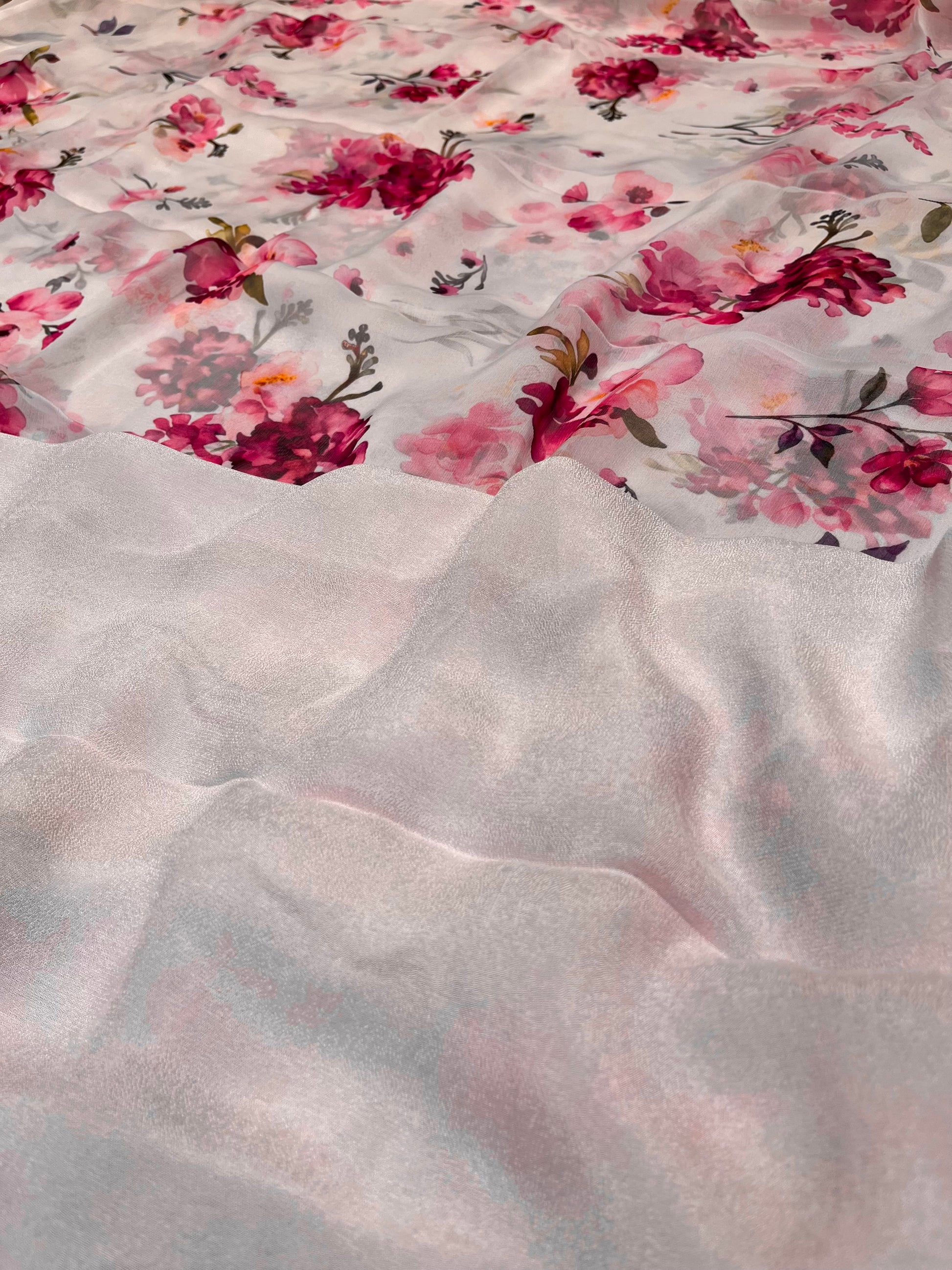 PASTEL PINK COLOUR FLORAL PRINTED CHIFFON SAREE WITH CINON BLOUSE - Kothari Sons