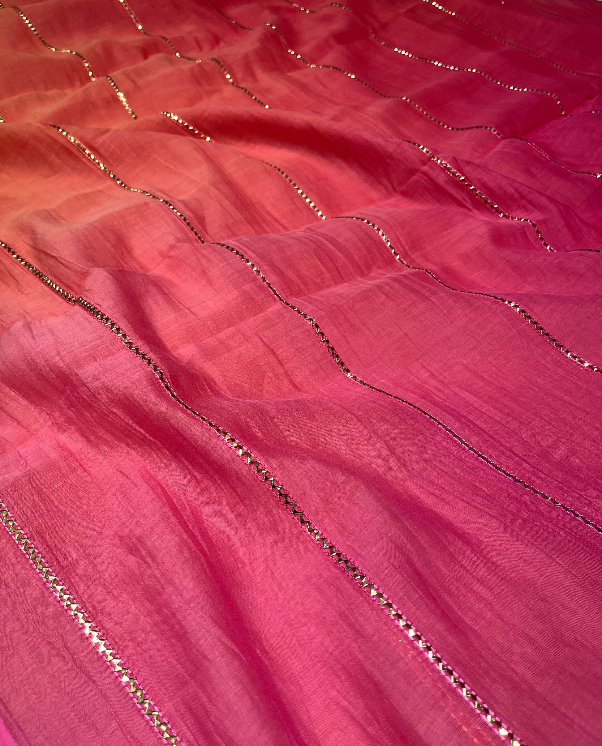 SHADED MUL CHANDERI ZARI STRIPED SAREE WITH BANARASI BLOUSE BY SIDDHAIKA - Kothari Sons