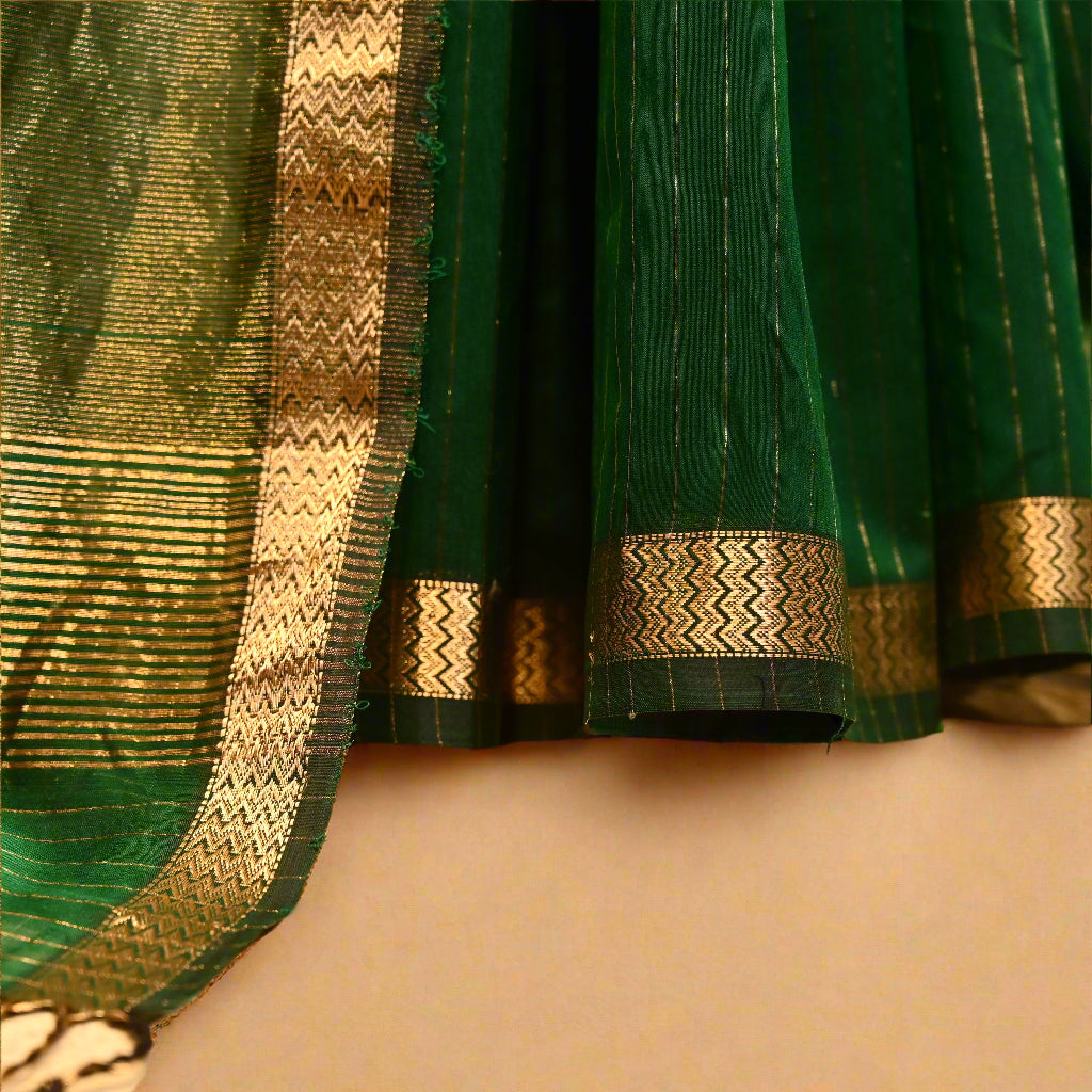 BOTTLE GREEN HANDWOVEN MAHESHWARI SAREE WITH VERTICAL ZARI STRIPE WEAVE