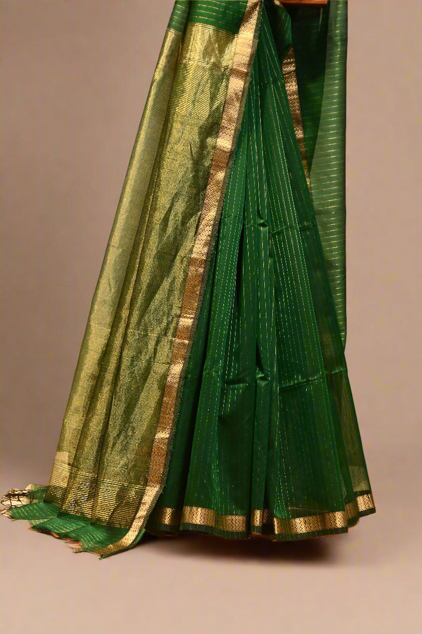 BOTTLE GREEN HANDWOVEN MAHESHWARI SAREE WITH VERTICAL ZARI STRIPE WEAVE