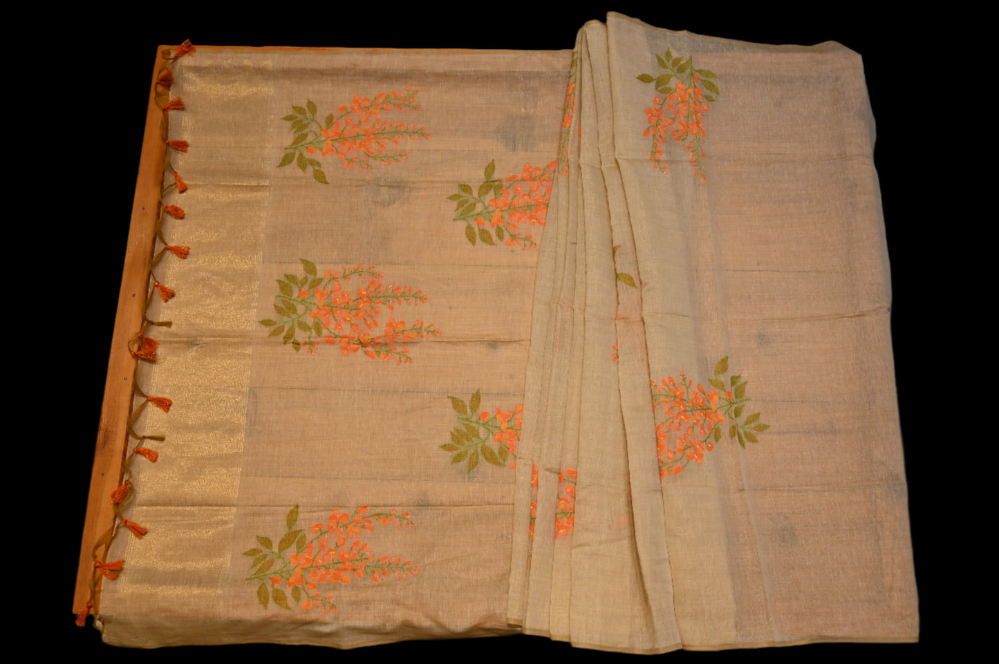 BEIGE JAMDANI SAREE WITH ORANGE FLORAL MOTIFS & CONTRAST BLOUSE
