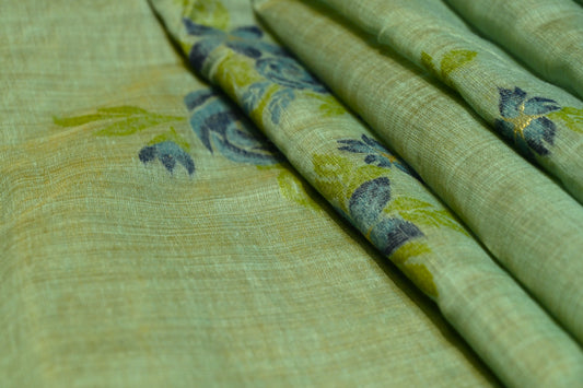 PALE SEA GREEN JAMDANI SAREE WITH CONTRAST BLOUSE