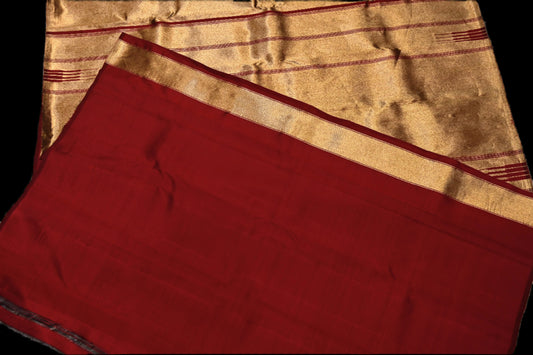 MAROON PURE KANJIVARAM SILK SAREE WITH GOLDEN PALLA