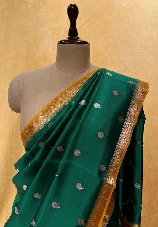 WEDDING SPECIAL : PURE BANARASI SILK SAREE WITH CONTRAST BORDER EMBELLISHED WITH ZARI WEAVES