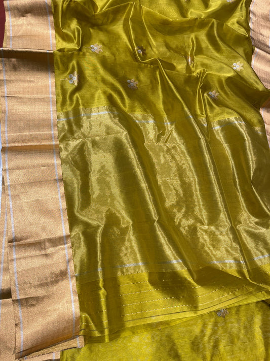 GREEN COLOUR PURE CHANDERI HANDLOOM SAREE WITH ZARI BORDER & BUTTI