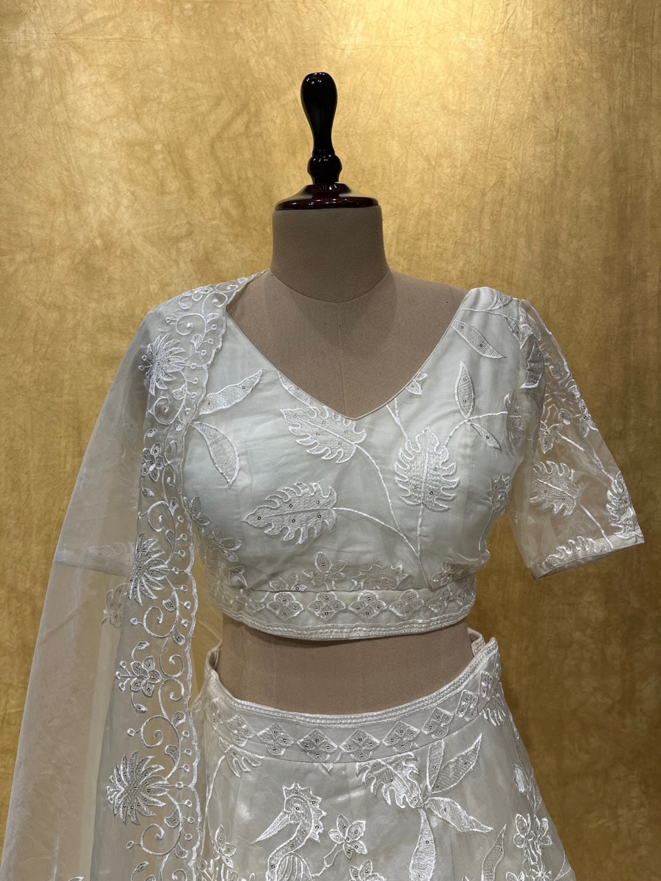 (DELIVERY IN 20-25 DAYS) WHITE COLOUR ORGANZA LEHENGA HIGHLIGHT WITH RESHAM WORK