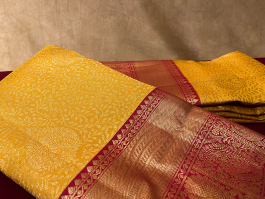 YELLOW COLOUR KANJIVARAM SILK SAREE WITH CONTRAST BORDER