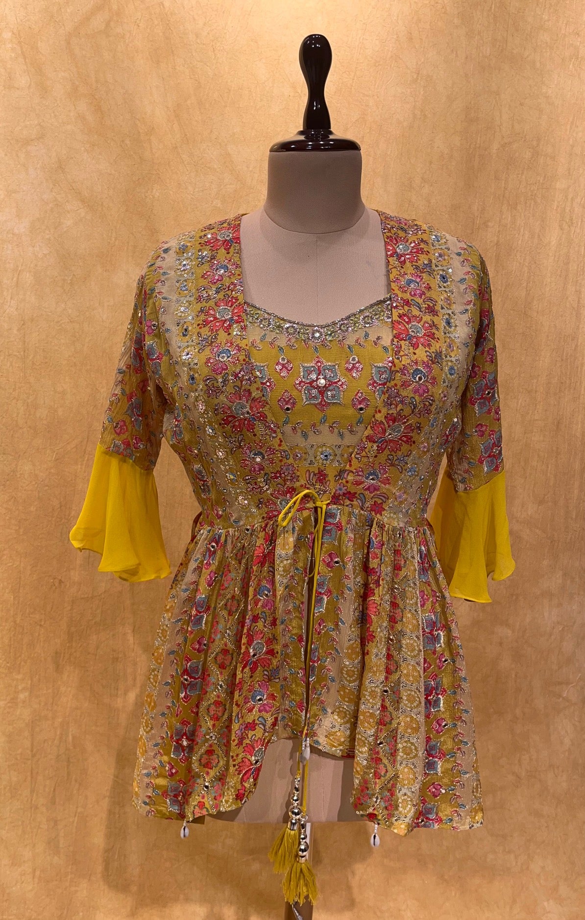 Lemon Yellow Printed Cotton Embroidered Maxi Dress, मुद्रित मैक्सी ड्रेस -  raisinglobal.com, Surat | ID: 27134904873