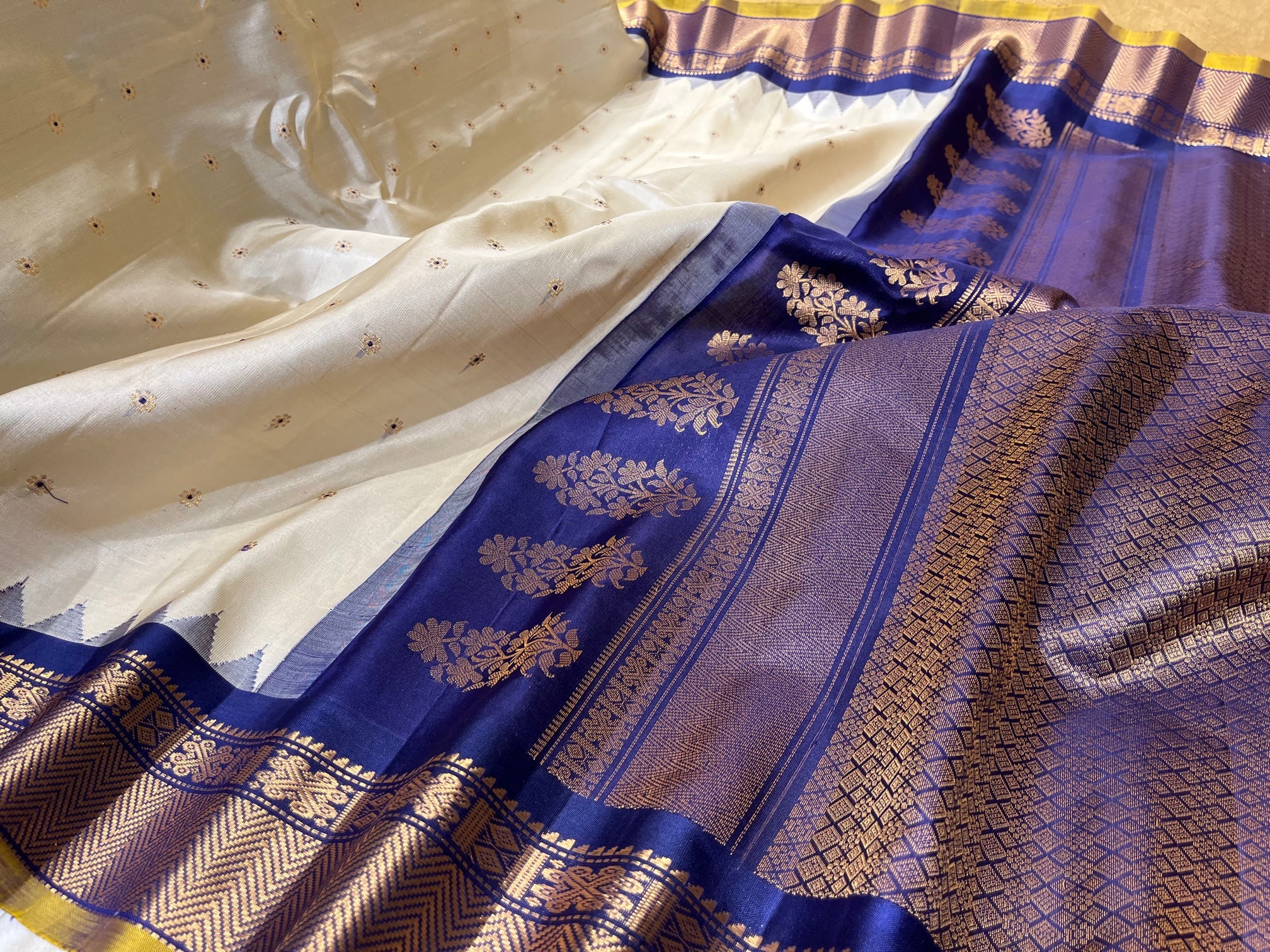 Share more than 67 traditional gadwal sarees latest