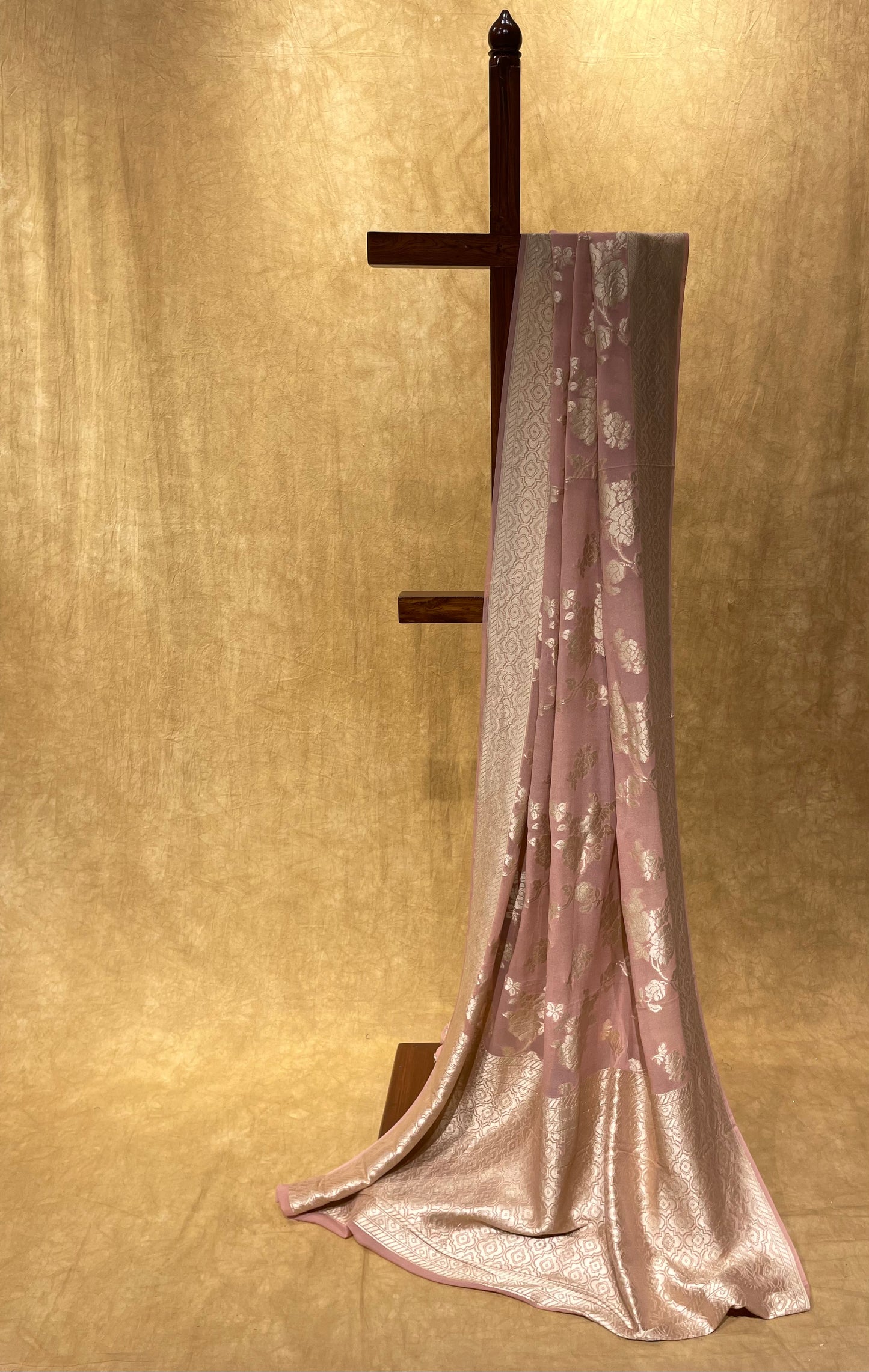 (DELIVERY IN 20-25 DAYS) PALE PINK COLOUR KHADDI PURE GEORGETTE SAREE