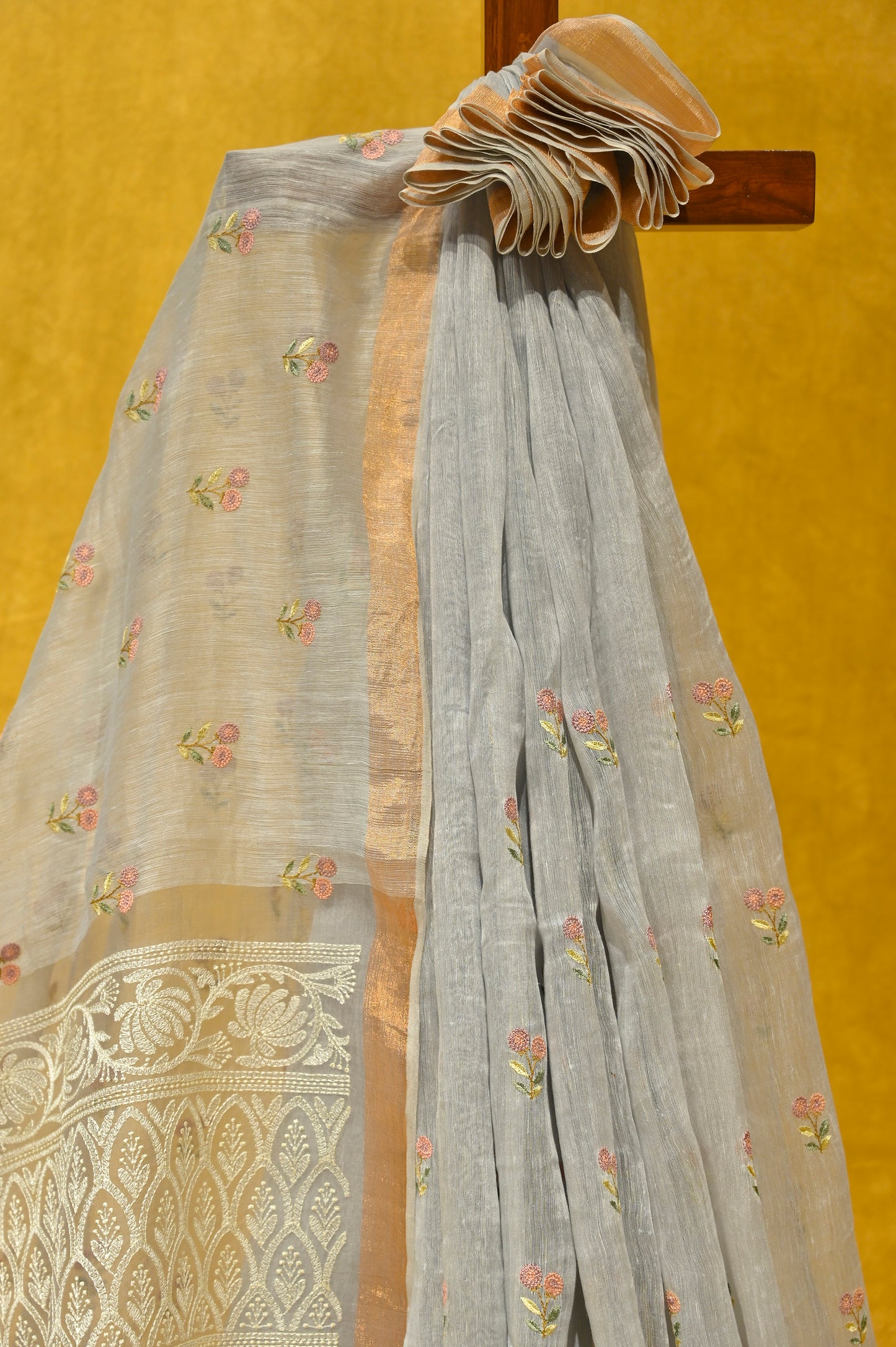 GREY LINEN SAREE WITH RESHAM EMBROIDERY